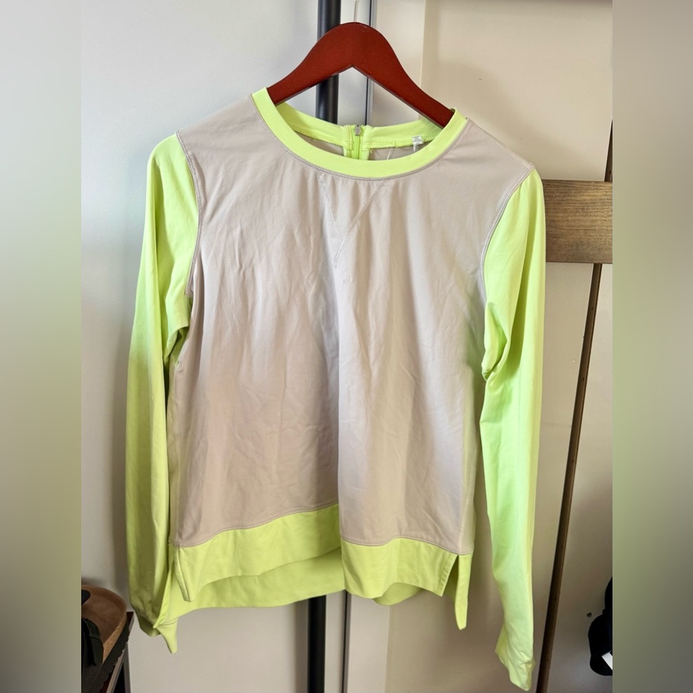 Lululemon Run: Warm Up Crew Dune/Faded Zap Top Size Large - Large Athletica